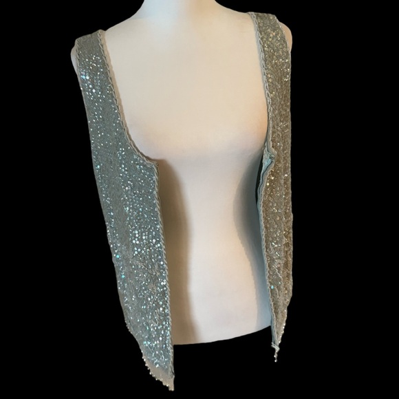 Vintage 1960’s blue sequin/beaded shell top - Picture 4 of 11
